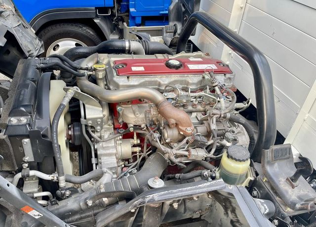 HINO日野 300  第11張相片