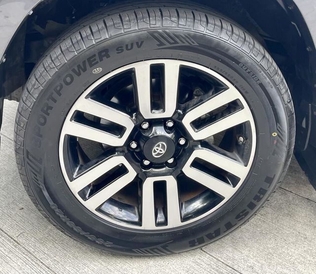 TOYOTA豐田 4RUNNER  第3張相片