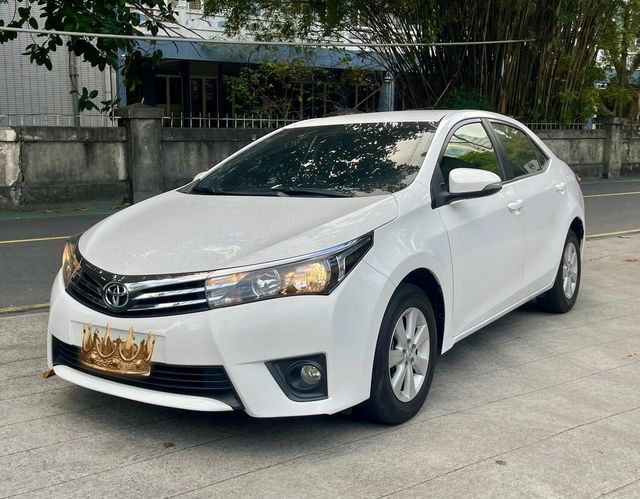 TOYOTA豐田 ALTIS  第1張相片