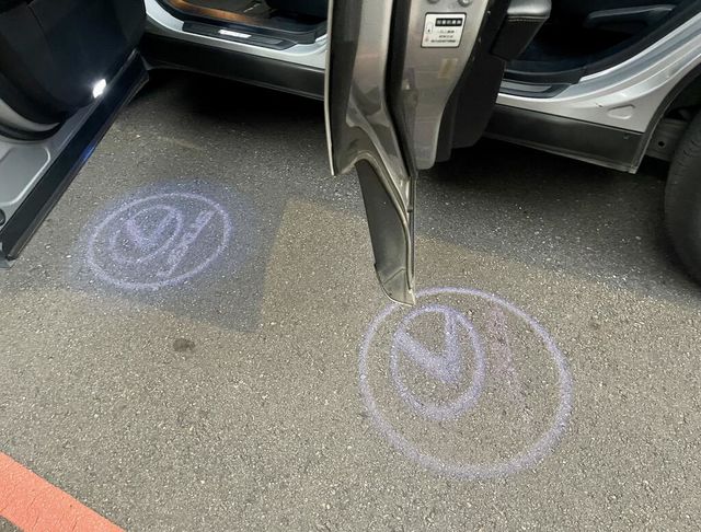 LEXUS凌志 RX270  第6張相片