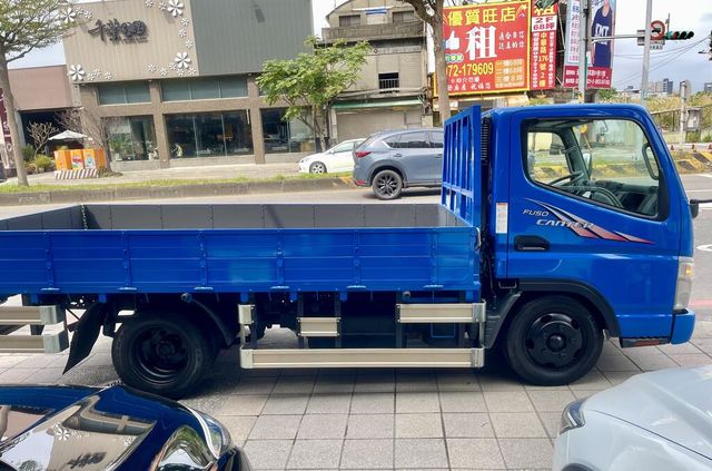 MITSUBISHI三菱 CANTER  第5張相片