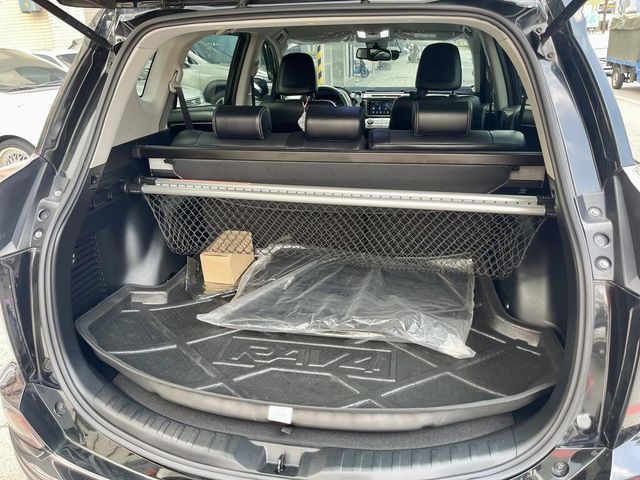 TOYOTA豐田 RAV4  第13張相片