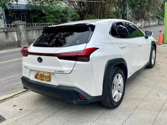 LEXUS凌志 UX250H  第2張相片