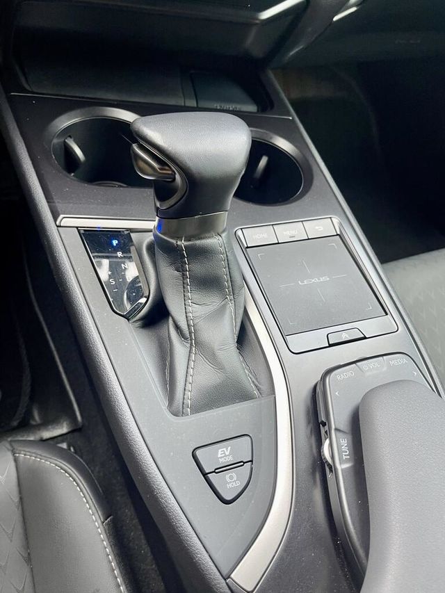 LEXUS凌志 UX250H  第7張相片