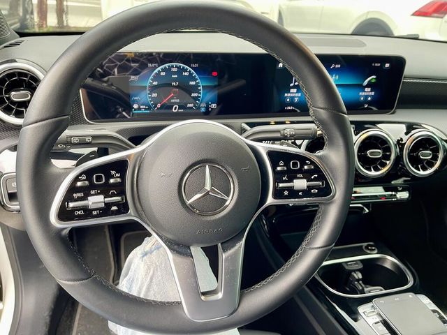 M-BENZ賓士 A200  第4張相片