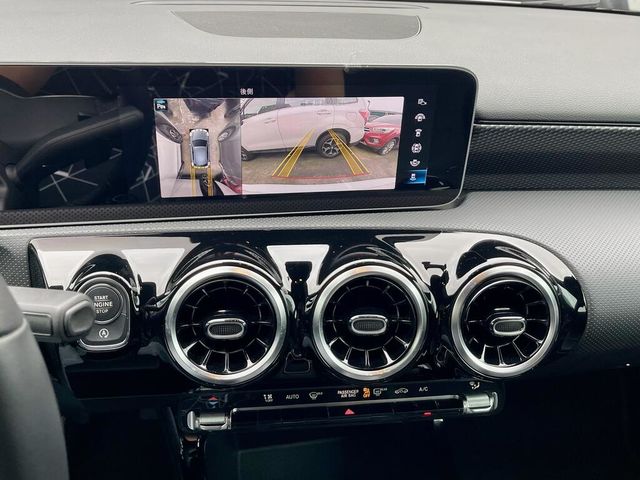 M-BENZ賓士 A200  第6張相片