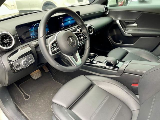 M-BENZ賓士 A200  第8張相片