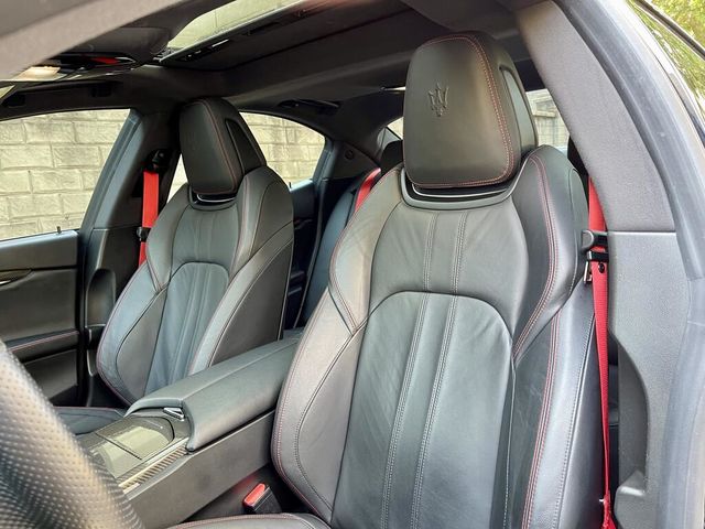 MASERATI瑪莎拉蒂 GHIBLI SQ4  第11張相片