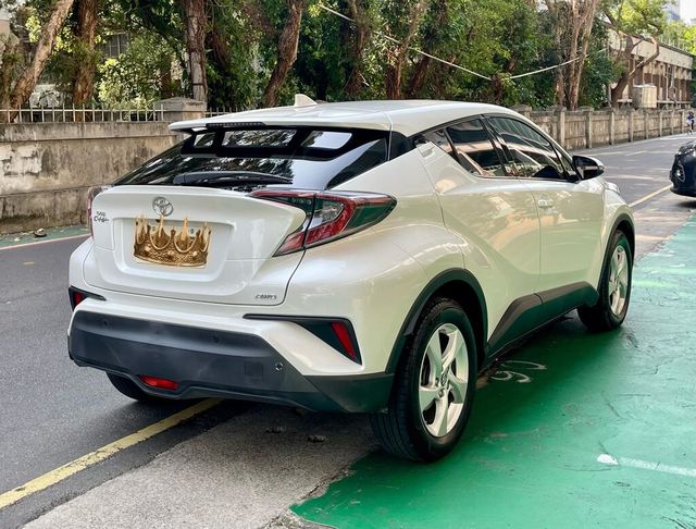 TOYOTA豐田 C-HR  第2張相片