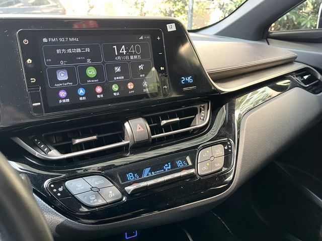 TOYOTA豐田 C-HR  第4張相片