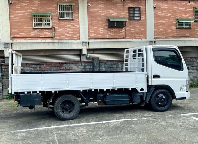 MITSUBISHI三菱 CANTER  第2張相片