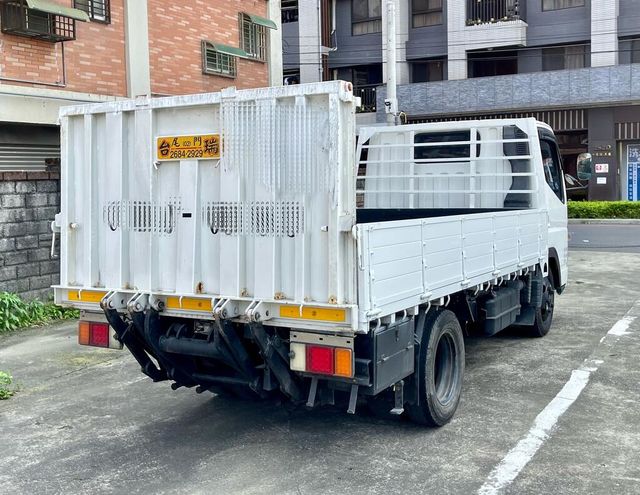 MITSUBISHI三菱 CANTER  第3張相片