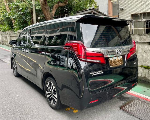 TOYOTA豐田 ALPHARD  第3張相片
