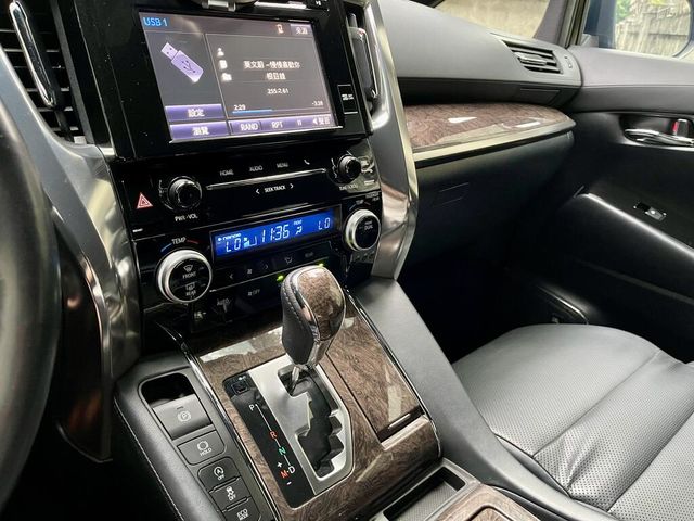 TOYOTA豐田 ALPHARD  第11張相片