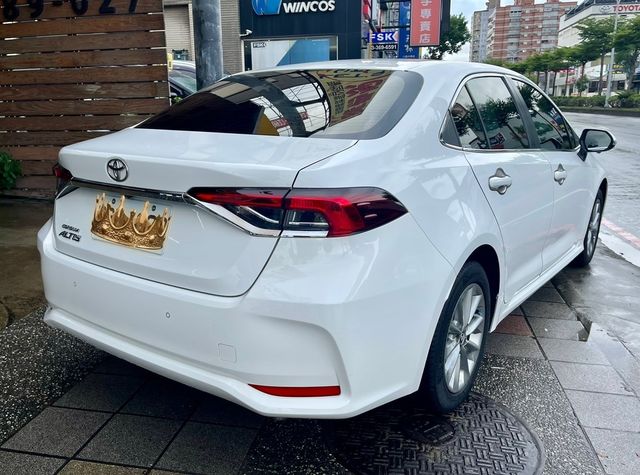 TOYOTA豐田 ALTIS  第2張相片