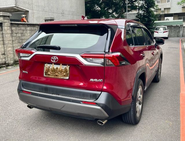 TOYOTA豐田 RAV4  第2張相片