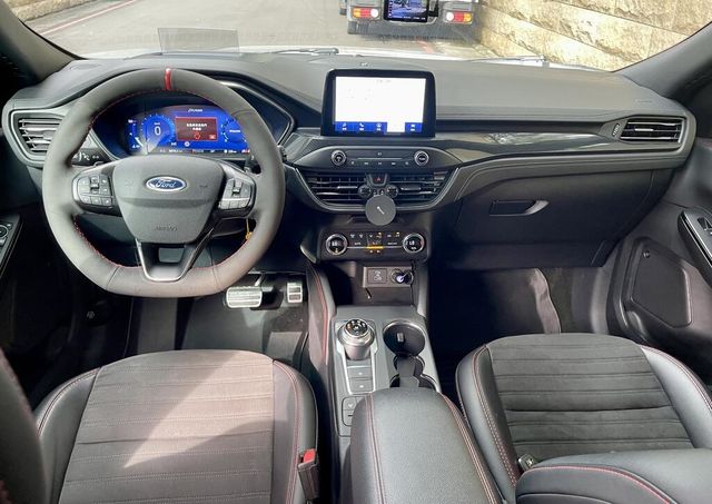 FORD福特 KUGA  第5張相片