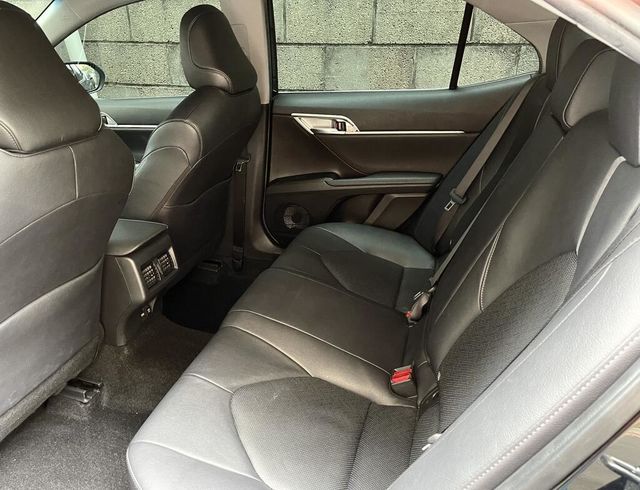 TOYOTA豐田 CAMRY  第5張相片