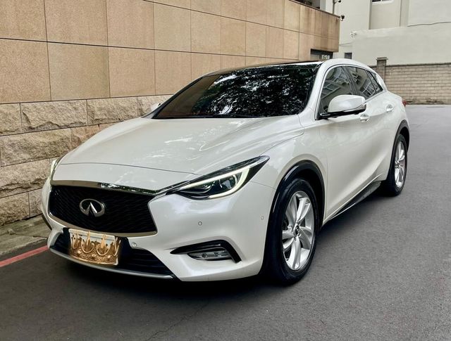 INFINITI無限 Q30  第1張相片