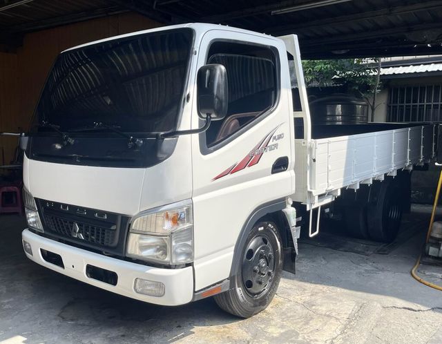 MITSUBISHI三菱 CANTER  第2張相片