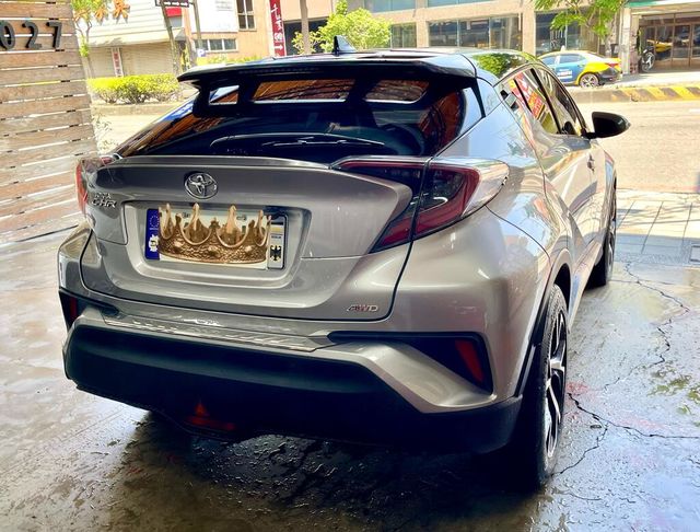 TOYOTA豐田 C-HR  第2張相片