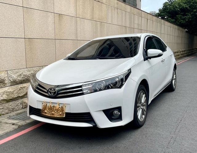 TOYOTA豐田 ALTIS  第1張相片
