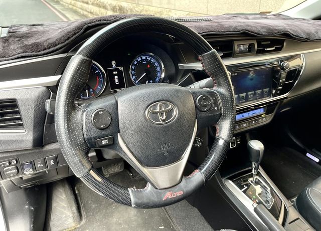 TOYOTA豐田 ALTIS  第5張相片