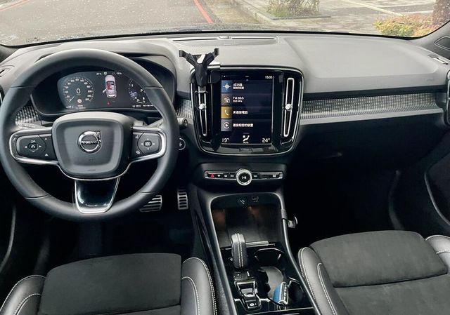 VOLVO富豪 XC40 B5  第4張相片