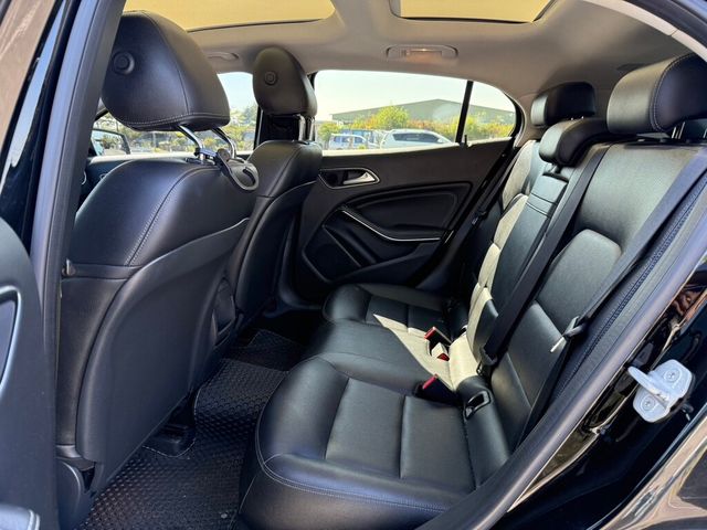 M-BENZ賓士 GLA250  第10張相片