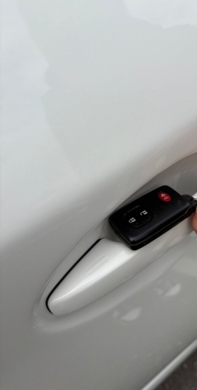 TOYOTA豐田 PRIUS  第8張相片