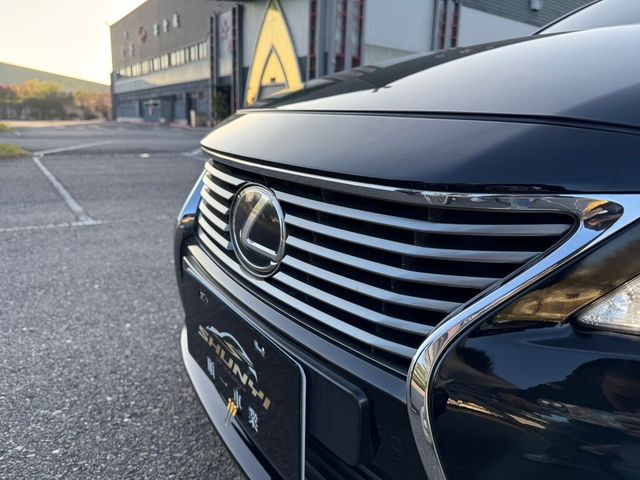 LEXUS凌志 ES250  第5張相片