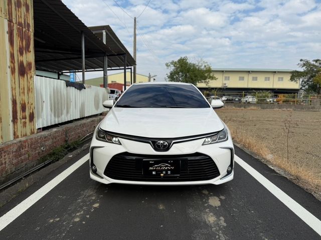 TOYOTA豐田 ALTIS  第2張相片