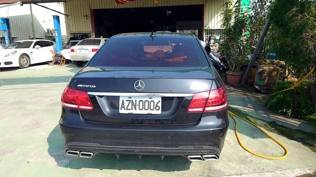 M-BENZ賓士 E220D  第3張相片