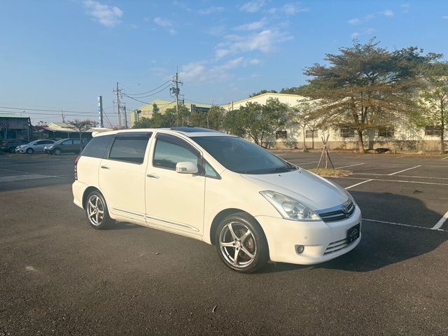 TOYOTA豐田 WISH  第2張相片