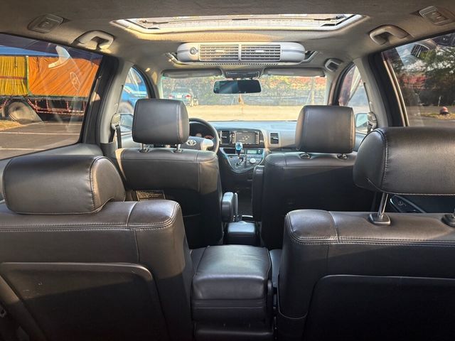TOYOTA豐田 WISH  第6張相片