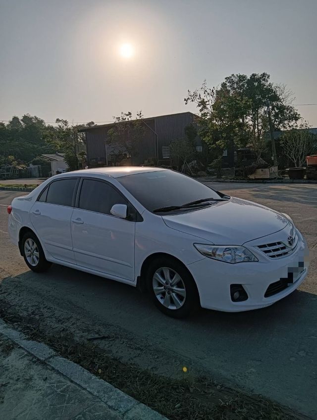 TOYOTA豐田 ALTIS  第3張相片