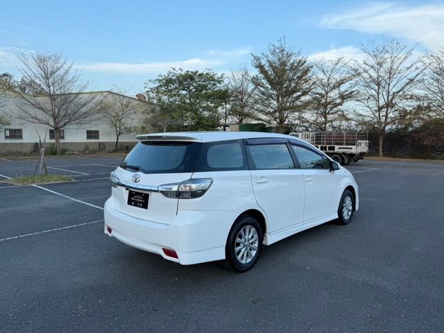 TOYOTA豐田 WISH  第5張相片