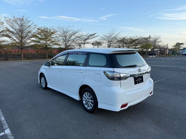 TOYOTA豐田 WISH  第7張相片