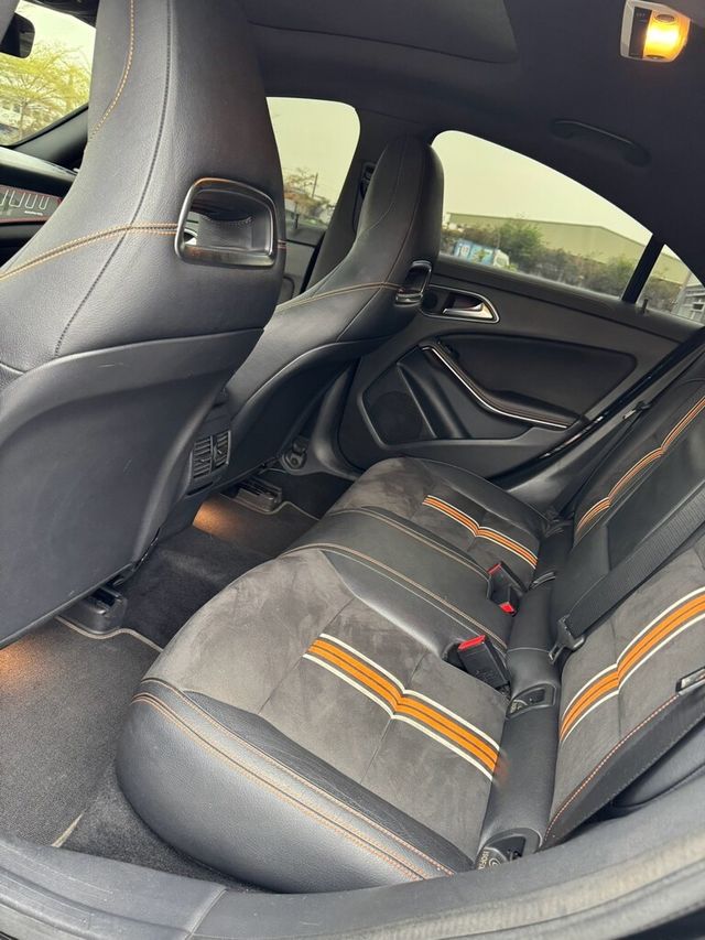 M-BENZ賓士 CLA250  第8張相片