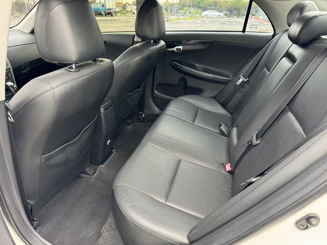 TOYOTA豐田 ALTIS  第6張相片