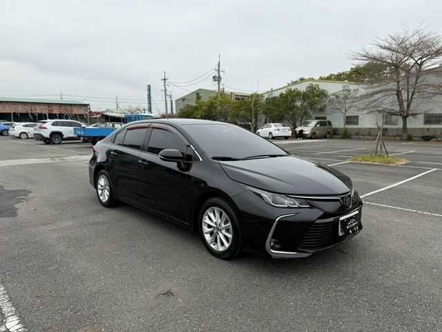 TOYOTA豐田 ALTIS  第2張相片