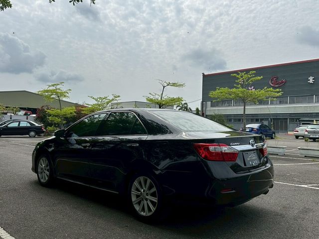 TOYOTA豐田 CAMRY HYBRID  第3張相片
