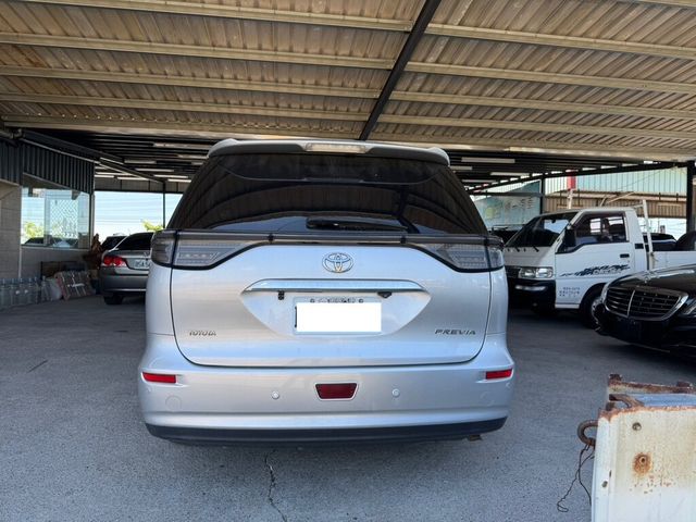 TOYOTA豐田 PREVIA  第4張相片