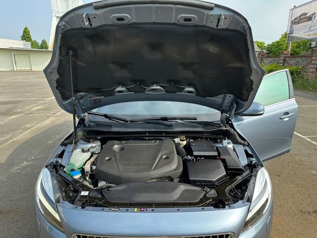 2018年VOLVO V40 2.0柴油 一級省油車  第5張相片