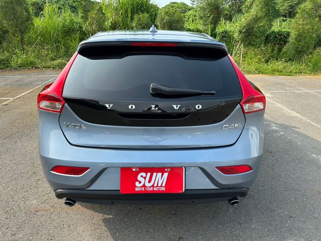 2018年VOLVO V40 2.0柴油 一級省油車  第9張相片