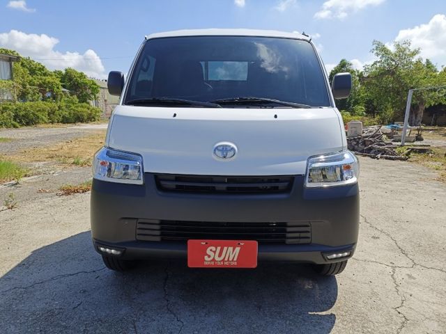 2024年 TOYOTA TOWN ACE 白1.5 自排 宛如新車  第2張相片
