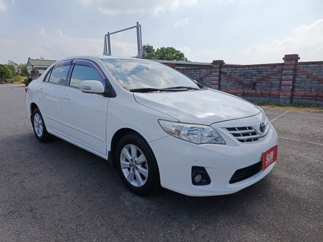 2011年 TOYOTA ALTIS 1.8白 大家最愛的國民省油車  第4張相片