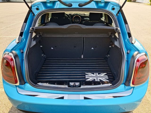 2016年 MINI HATCH 5D COOPER原版件 許多女生愛的可愛小車車  第12張相片