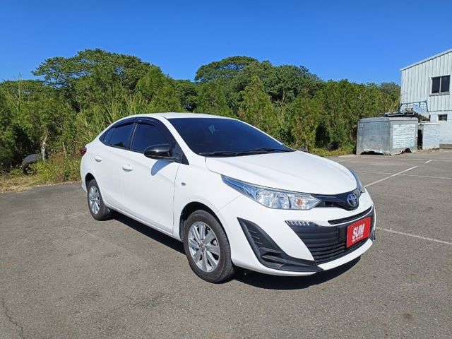 2021年TOYOTA VIOS 1.5 白 國民愛的小轎車 省油省稅  第3張相片