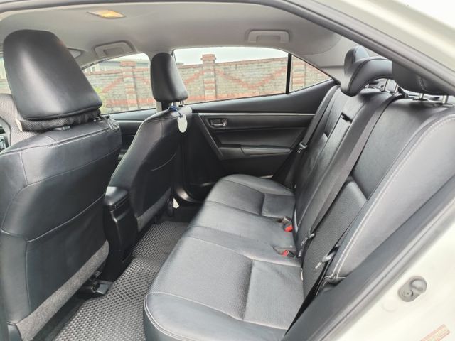 2019年 TOYOTA ALTIS 1.8 白  原版件認證車 國民愛車不要錯過了  第18張相片